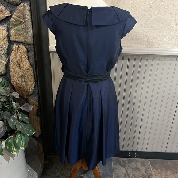 Tahari Dress - Picture 3 of 9